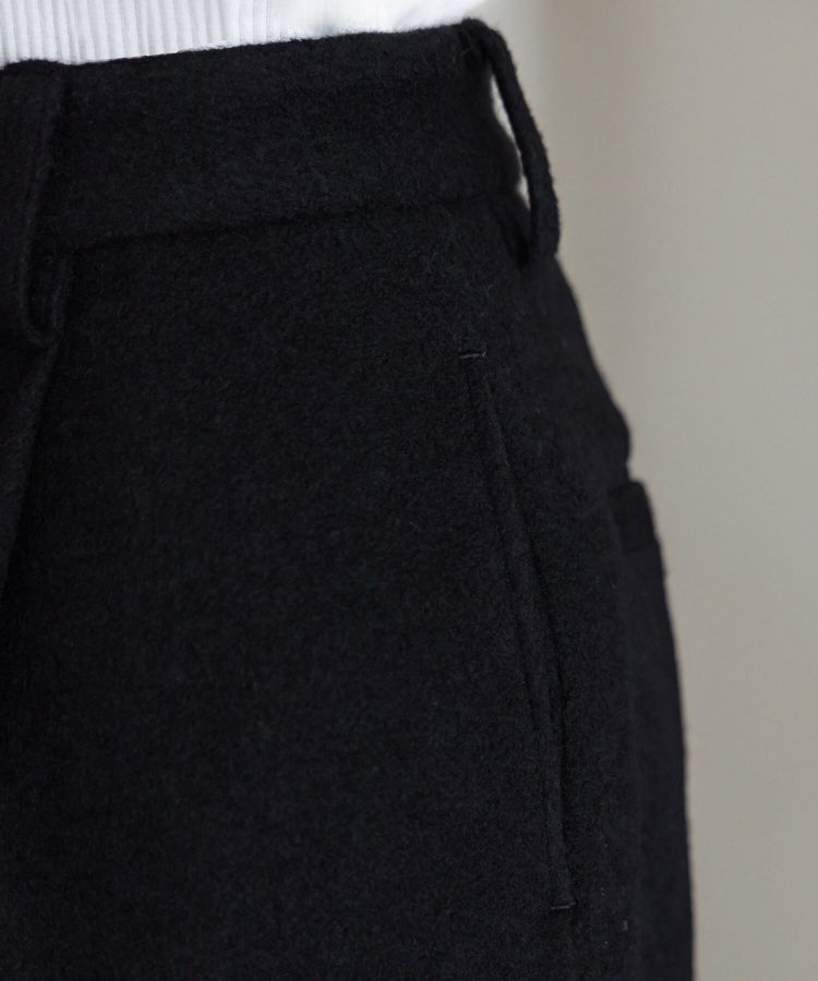 FLUFFY WOOL WIDE TAPERED PANTS