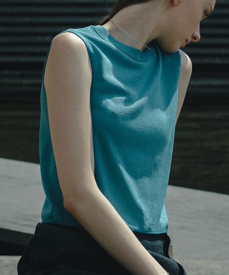 GEMSTONE SLEEVELESS KNIT
